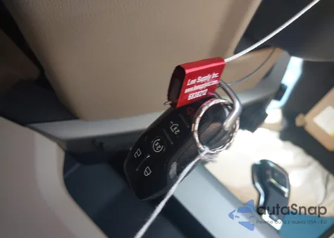 2017 Ford F-150 Lariat z USA, uszkodzony, nr VIN 1FTEW1EG4HKD68584